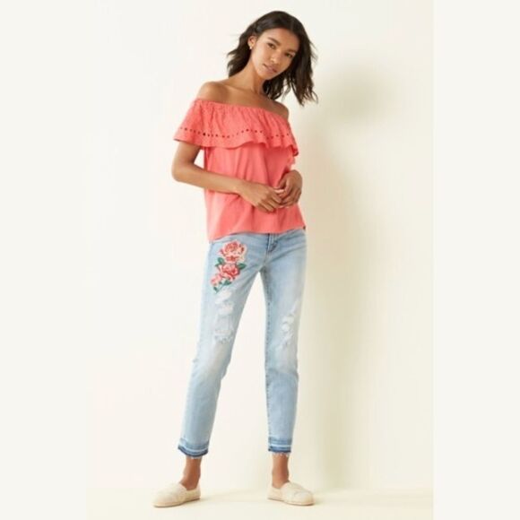 ✨ Misha Eyelet Embroidered Off-the-Shoulder Top✨ - Picture 1 of 5